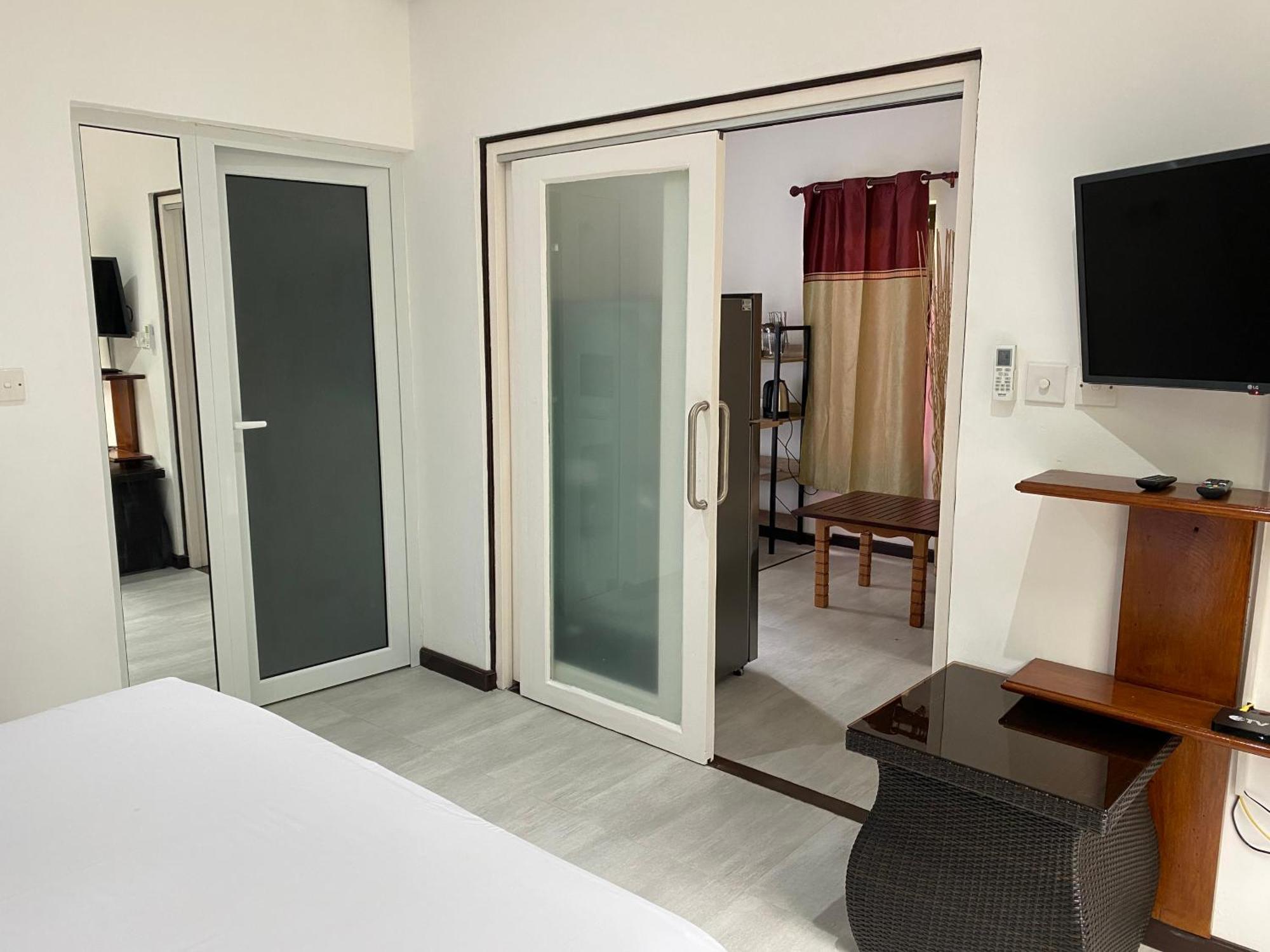 Mer Riviere Beau Vallon  Exterior foto
